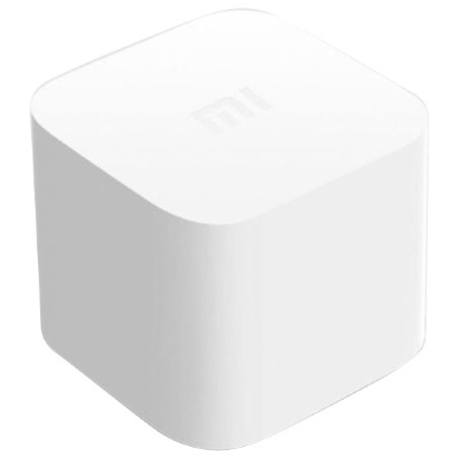 Mедиаплеер Xiaomi Mi Box Mini Mедиаплеер Xiaomi Mi Box Mini представляет из себя устройство размером с сетевой адаптер с одним выходом HDMI. Данная модель оснащена 4-х ядерным процессором MTK8685A.